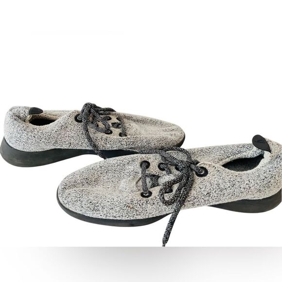 ALLBIRDS WOOL RUNNERS HEATHER GREY ATLAS UPPER BLACK SOLE MENS 11 - Picture 3 of 9